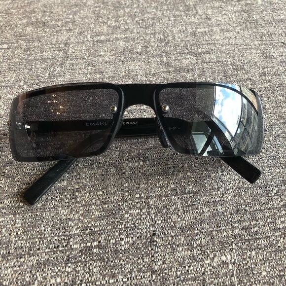 EMANUEL Black Skinny Rectangular Sunglasses - Picture 3 of 6